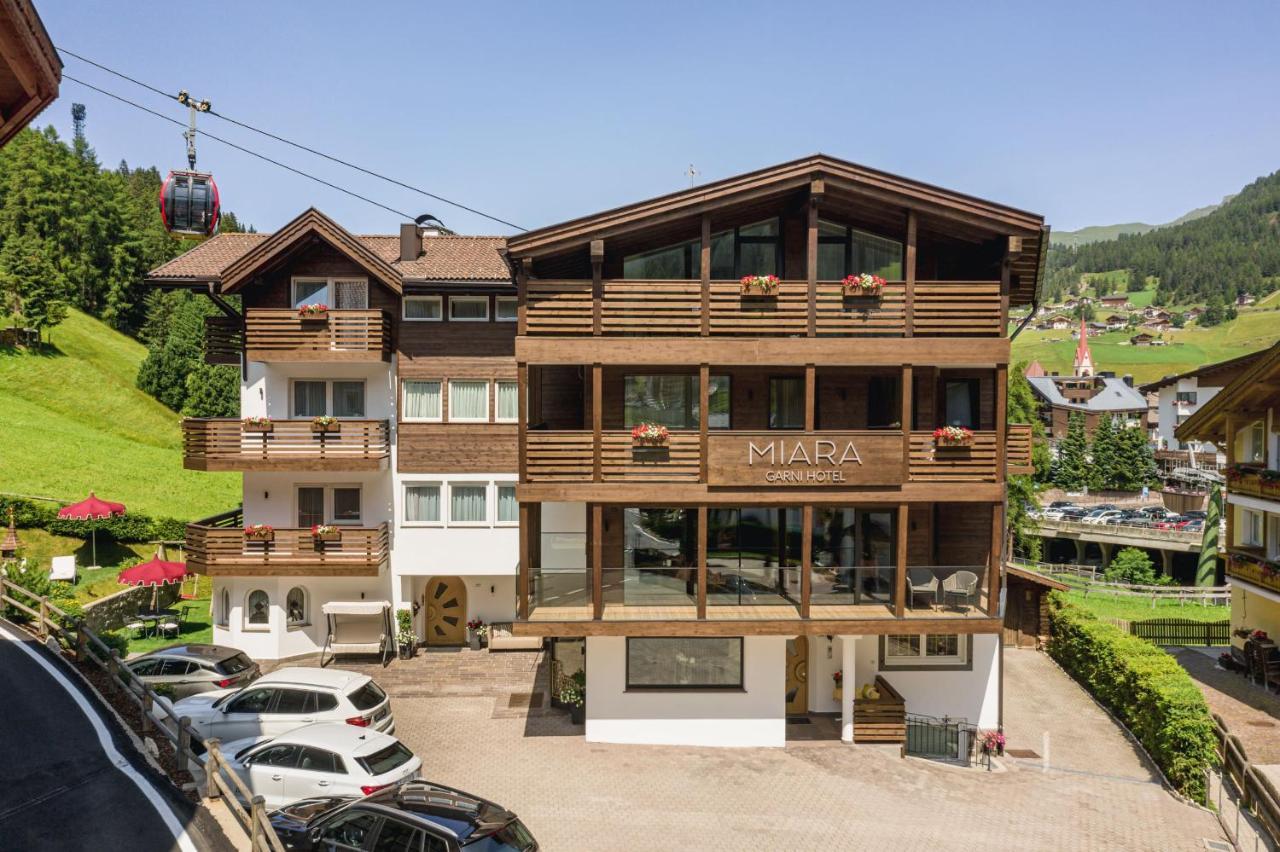 Garni Hotel Miara - Your Dolomites Home Wolkenstein in Gröden Exterior foto
